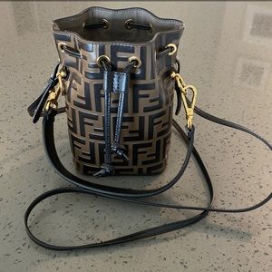 Fendi purse